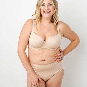 36H NWT Essential Bodywear Abbie T-Shirt Bra